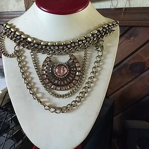 Beautiful rhinestone statement necklace